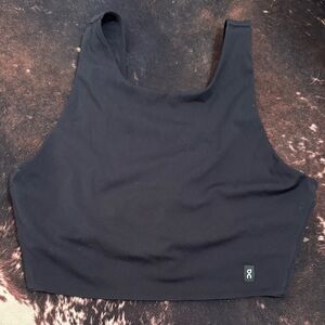 ON Women's Black Top